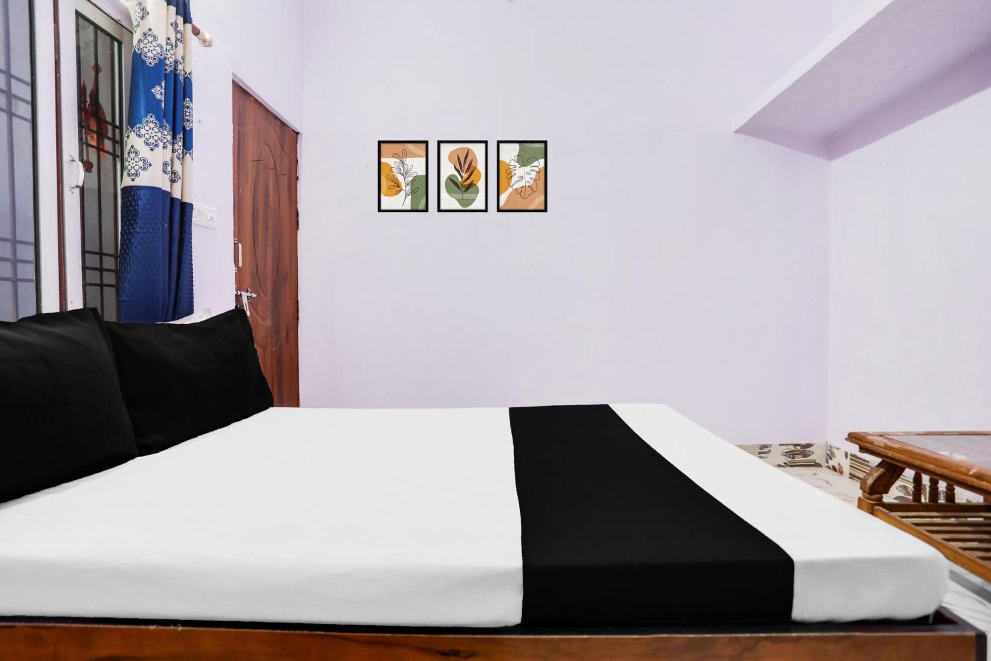 Hotel Spot On Rathore